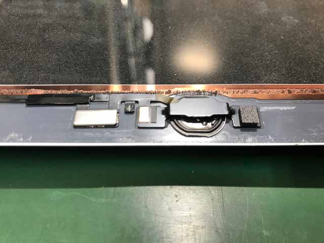 iPad ガラス割れ