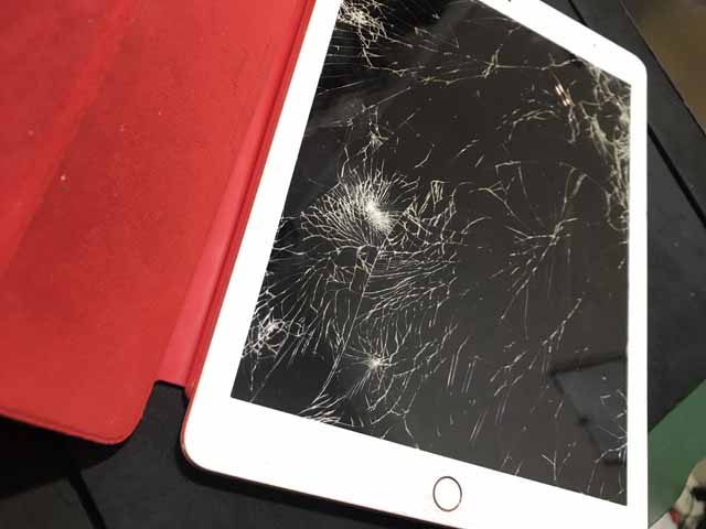 iPhone修理のアイスマ松本店 ipadガラス割れ修理 松本市四賀より