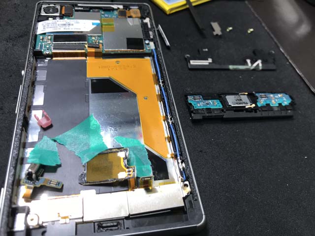 iPhone修理 アイスマ松本 Xperia Z3 修理