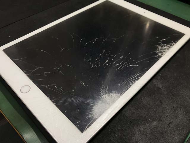 iPhone修理 アイスマ松本 ipad7 ガラス割れ