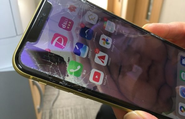 iPhone修理 アイスマ松本 iphone11 ガラス割れの修理